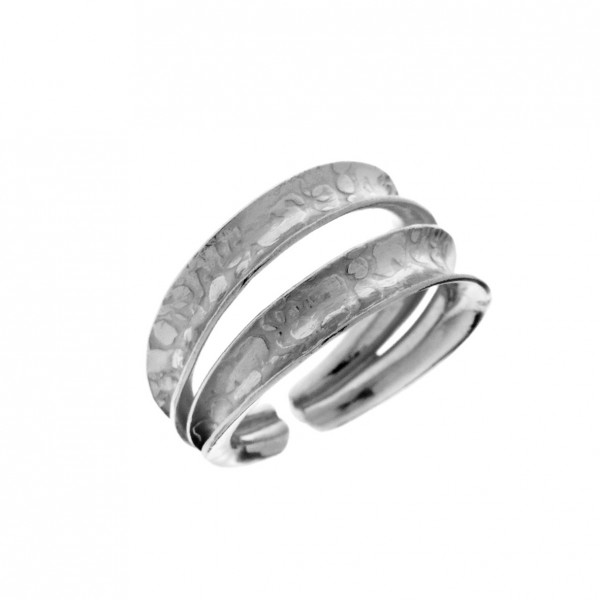 Pin by Jenni on watch Bracelets rings | Hand jewelry, Trendy jewelry,  Jewelry fashion trends